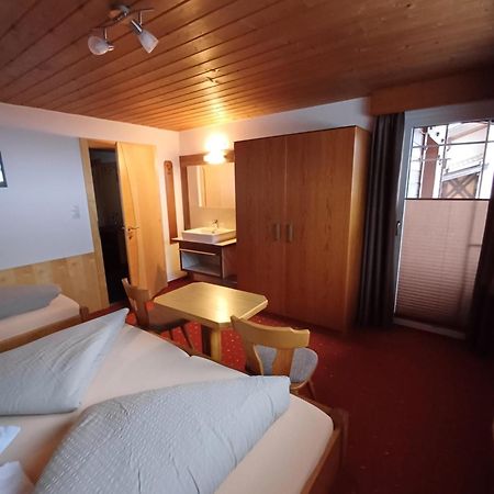 Haus Helene Prantl Appartement Längenfeld Buitenkant foto