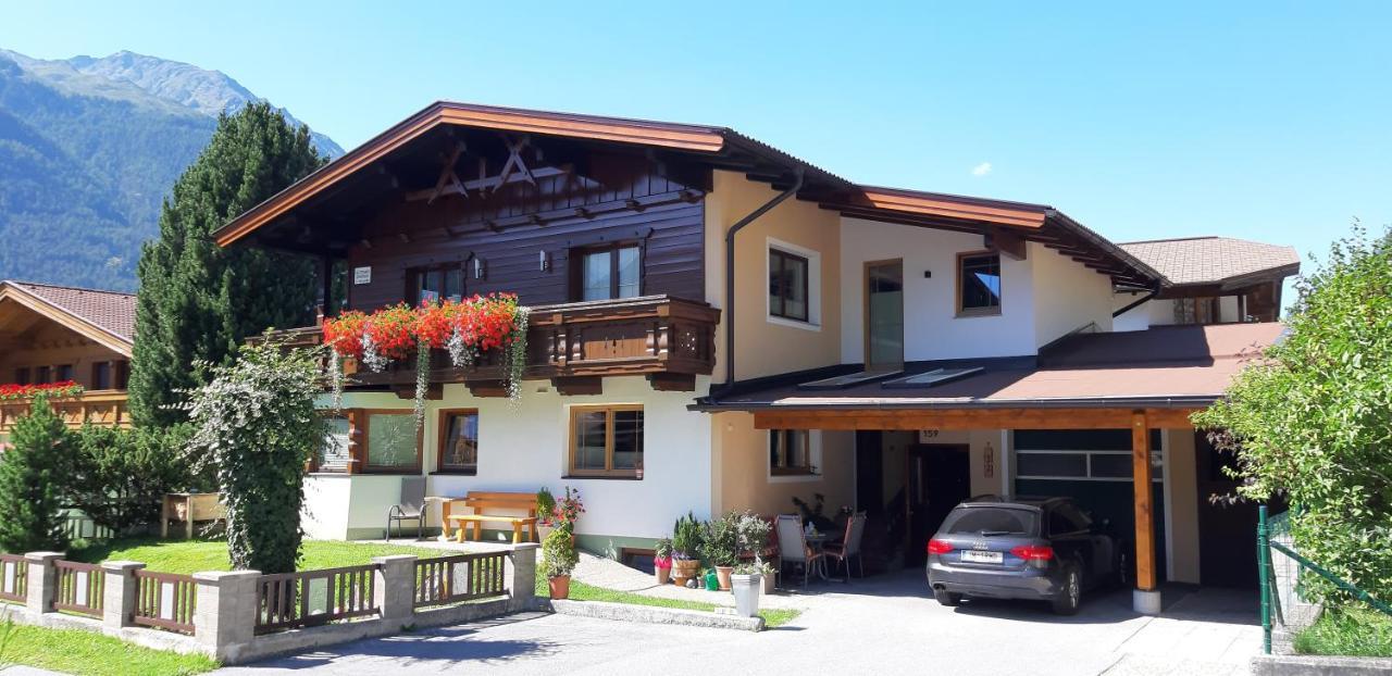Haus Helene Prantl Appartement Längenfeld Buitenkant foto