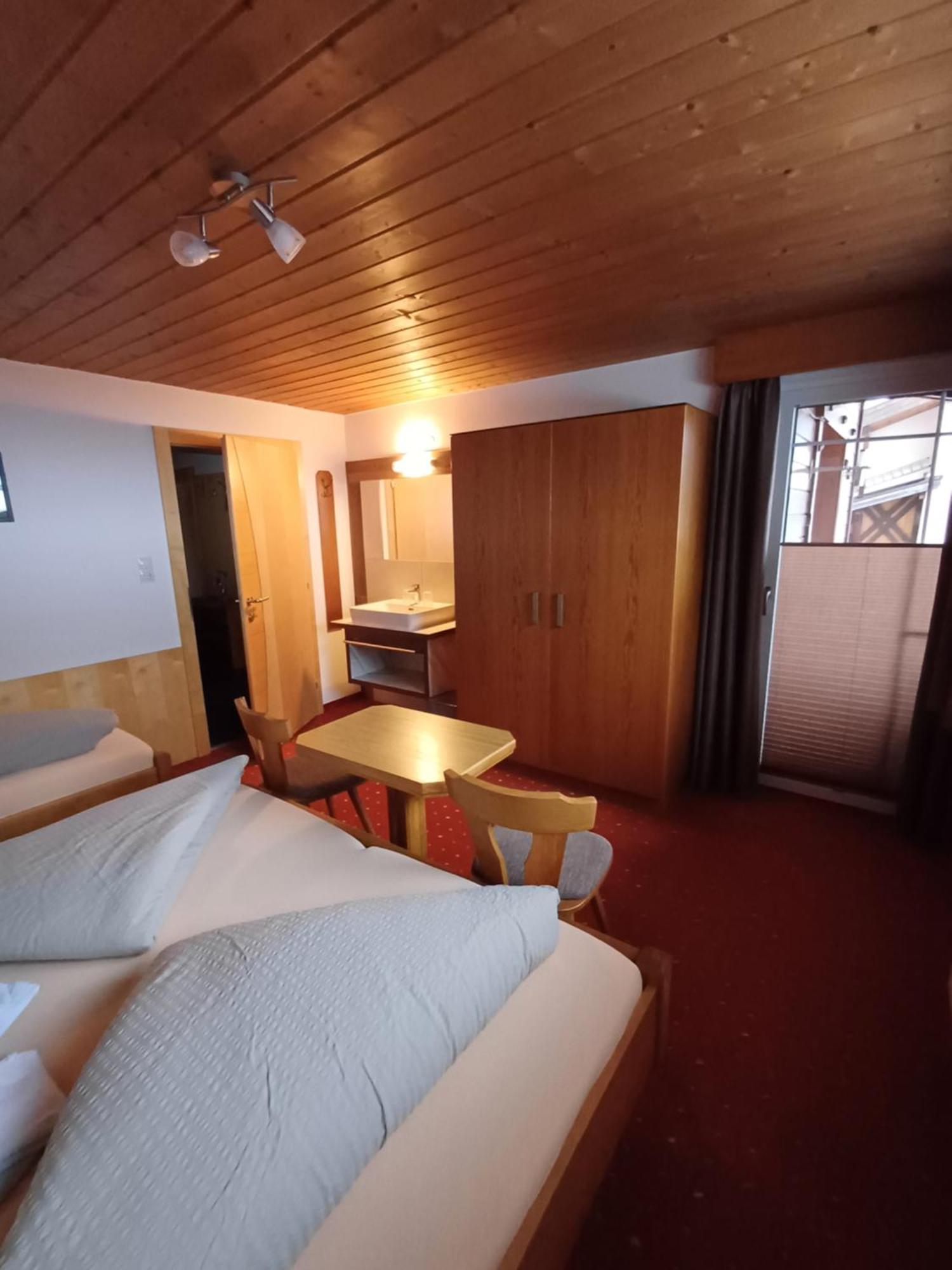 Haus Helene Prantl Appartement Längenfeld Buitenkant foto